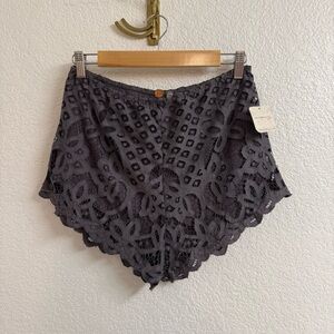 Free People Adela Shorts Size Medium